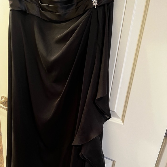 Mother of the bride dress! - Picture 5 of 7